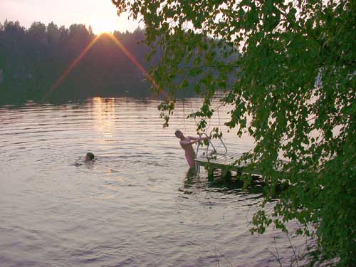 swimming and sauna near your summer cottage - skandinavia - fishing, swimming and sauna holidays - vacations in your own cottage in south east Finland - summer, fall, autumn, winter and spring at Penttil&auml; Gardens