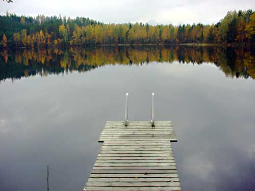 winter cottages zomerhuisjes - skandinavia - skiing, snowboarding, dogsleds, snow mobiles, trekking, fishing, swimming and sauna holidays - vacations in your own cottage in south east Finland - summer, fall, autumn, winter and spring at Penttil&auml; Gardens