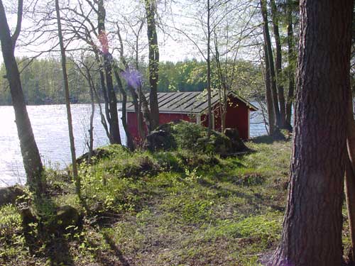 summer cottages zomerhuisjes - skandinavia - skiing, snowboarding, dogsleds, snow mobiles, trekking, fishing, swimming and sauna holidays - vacations in your own cottage in south east Finland - summer, fall, autumn, winter and spring at Penttil&auml; Gardens