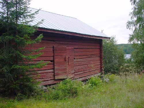Kangasniemi, Finland - winter cottages zomerhuisjes - skandinavia - skiing, snowboarding, dogsleds, snow mobiles, trekking, fishing, swimming and sauna holidays - vacations in your own cottage in south east Finland - summer, fall, autumn, winter and spring at Penttil&auml; Gardens