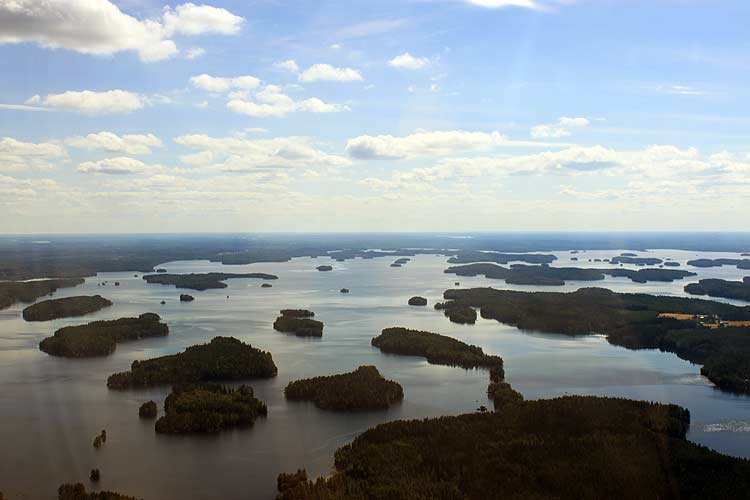 Puukonsaar watercolor painting workshops - art courses on the island - Puukonsaari in Finland.